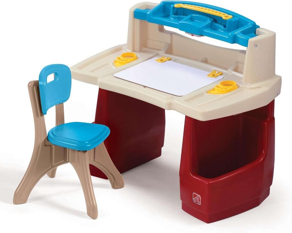 Step2 Deluxe Art Master Desk for Kids
